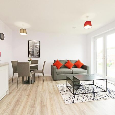 Apartment 46 Luna With Free Parking Йорк Екстер'єр фото
